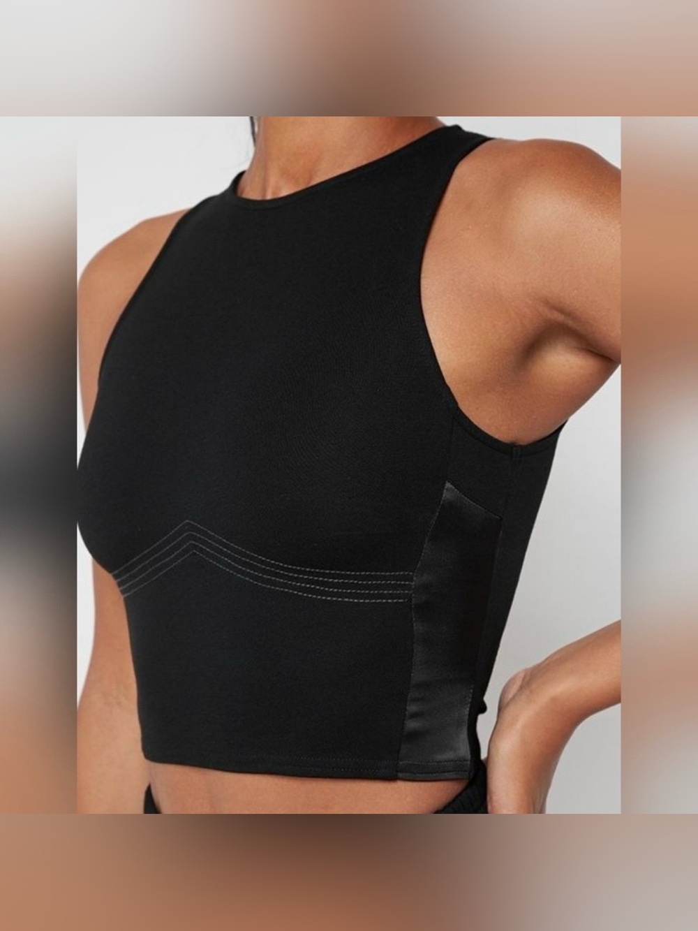 Black crop tank top, Maniere de Voir